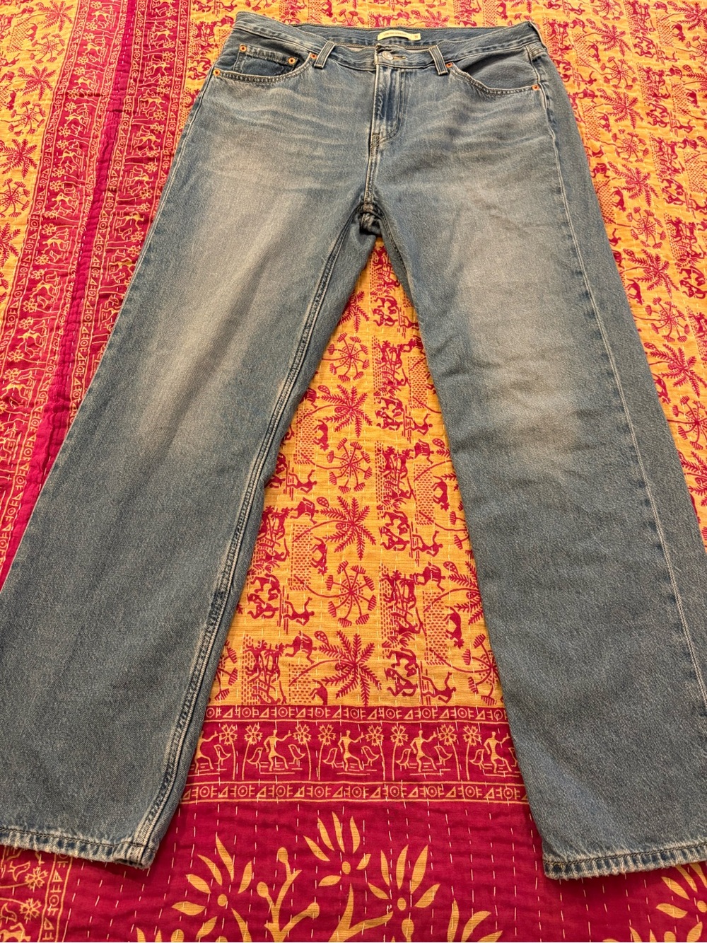 Levi's Low Pro Mid rise Women's Straight Leg Jeans in Faded Blue